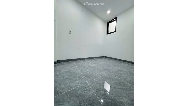 Nhà full nội thất 2 tầng ngay BV Bình Tân, ngang lớn 6m mà chỉ 2Đ hơn